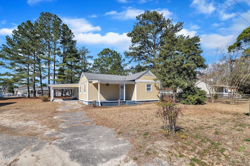 1403 Fairground Rd, Dunn, NC 28334