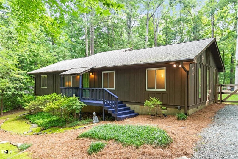 1403 Meadow Ln, Chapel Hill, NC 27516
