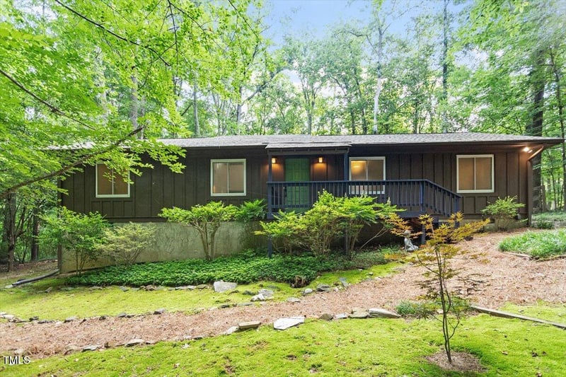 1403 Meadow Ln, Chapel Hill, NC 27516