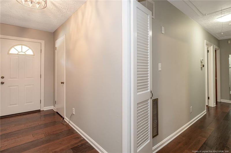 1403 Valencia Dr, Fayetteville, NC 28303