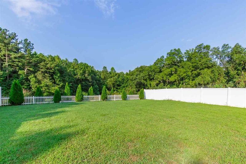 1404 Copper Cir, Mebane, NC 27302