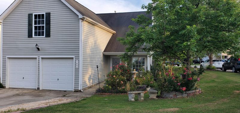 1404 Cricket Ridge Dr, Raleigh, NC 27610