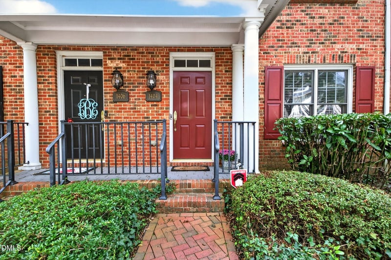 1404 Governors Ct, Raleigh, NC 27604