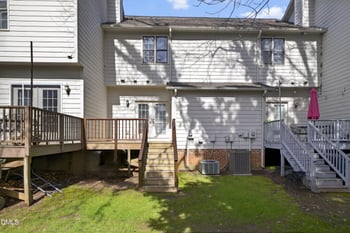 1404 Governors Ct, Raleigh, NC 27604