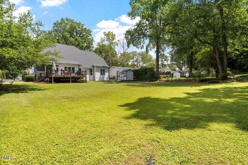 1404 Ivy Ln, Raleigh, NC 27609