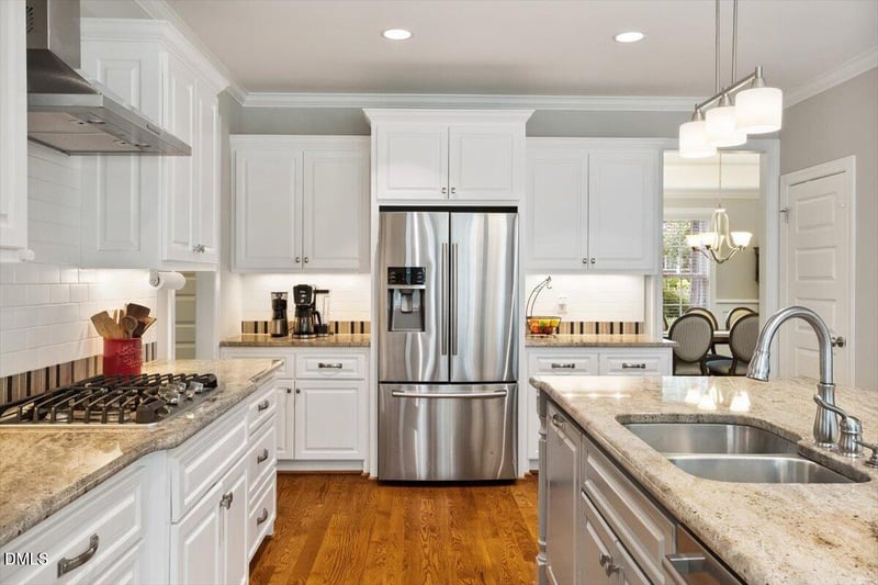1404 Ivy Ln, Raleigh, NC 27609