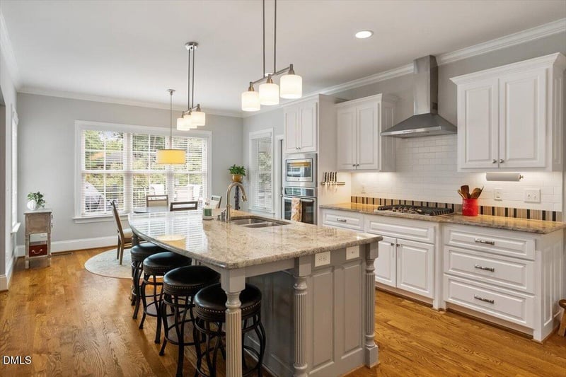 1404 Ivy Ln, Raleigh, NC 27609