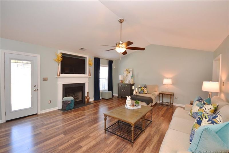 1404 Kershaw Loop, Fayetteville, NC 28314