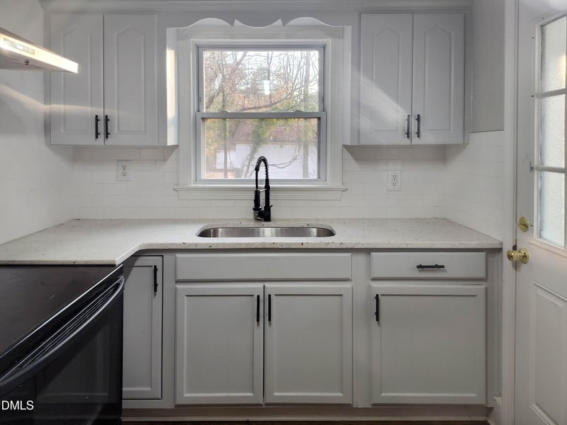 1404 Mimosa St, Goldsboro, NC 27530