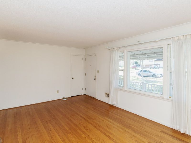 1404 Norene Cir, Garner, NC 27529