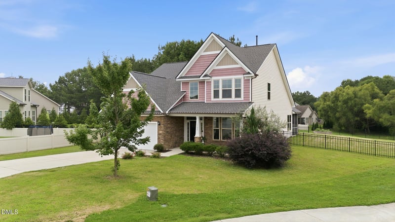 1404 Sage Tree Dr, Zebulon, NC 27597