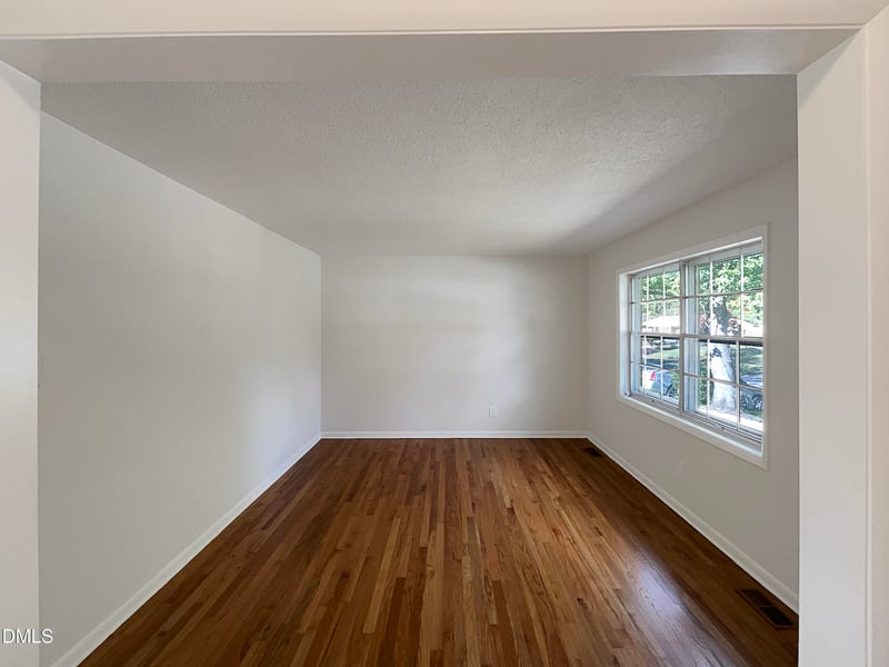 1404 Savannah Dr, Raleigh, NC 27610