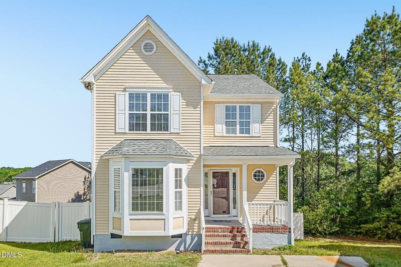 1404 Springshire Ct, Raleigh, NC 27610