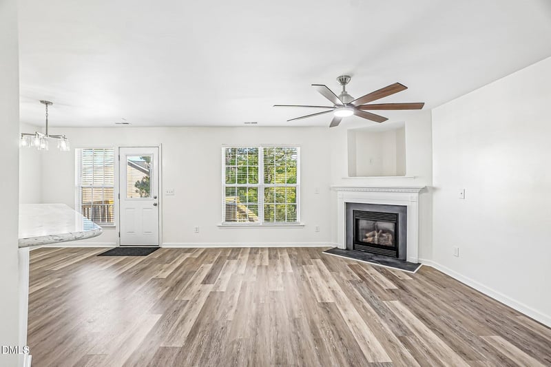 1404 Springshire Ct, Raleigh, NC 27610
