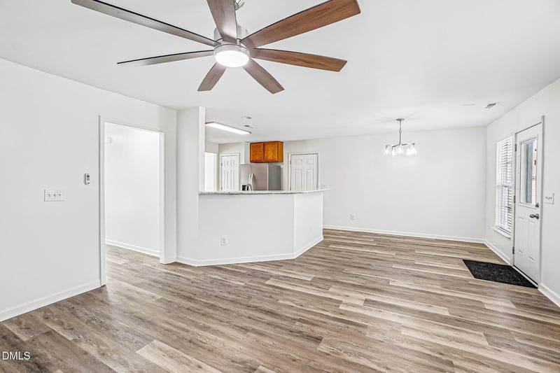 1404 Springshire Ct, Raleigh, NC 27610