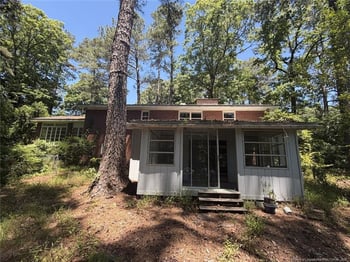 1404 Valencia Dr, Fayetteville, NC 28303