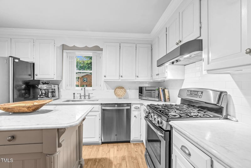 1404 Westmoreland Dr, Raleigh, NC 27612
