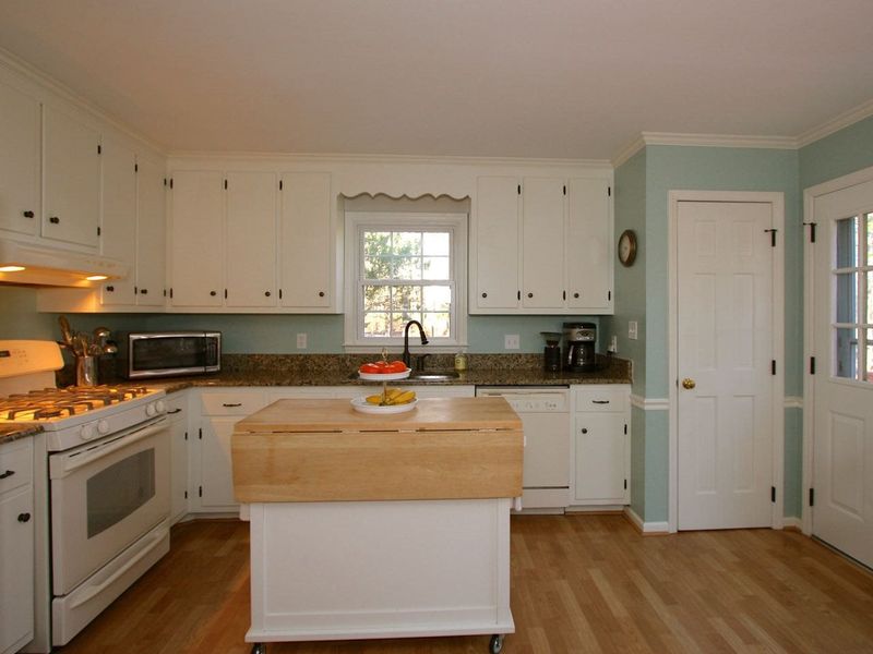 1405 Auburndale Dr, Durham, NC 27713