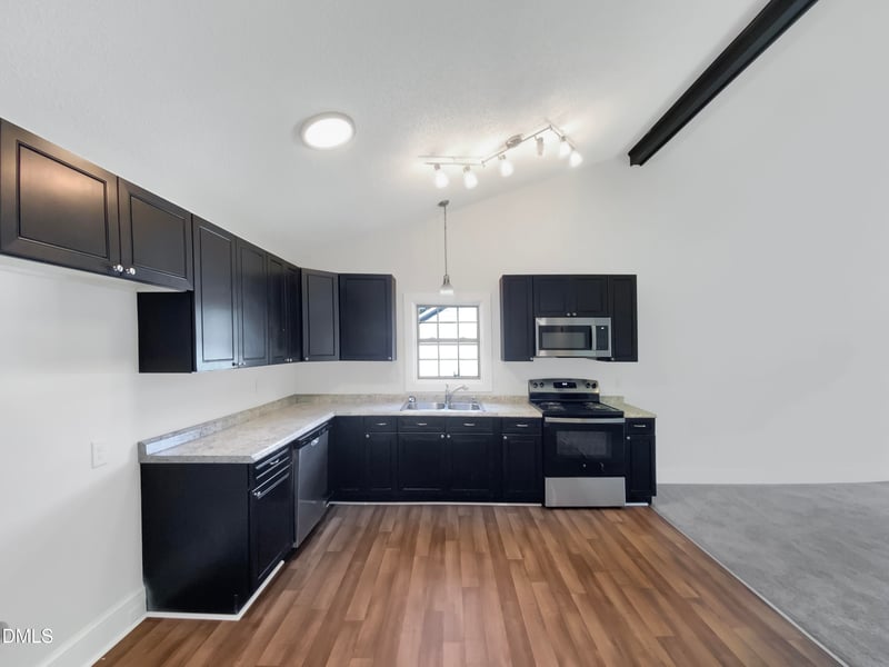 1405 Cross Link Rd, Raleigh, NC 27610