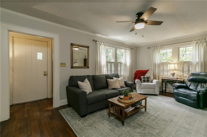 1405 W Davis St, Burlington, NC 27215