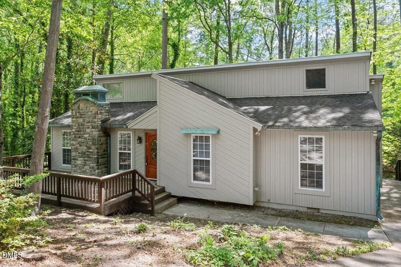 1405 Fairway Ridge Dr, Raleigh, NC 27606