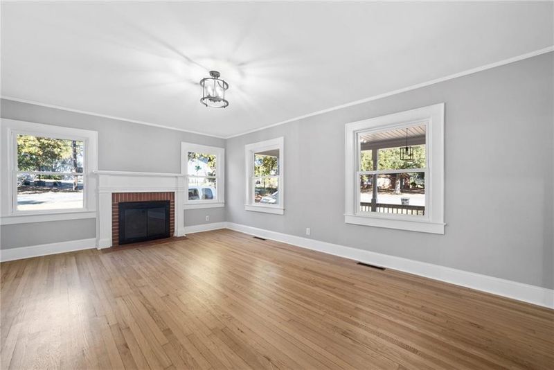 1405 Garfield Rd, Burlington, NC 27215