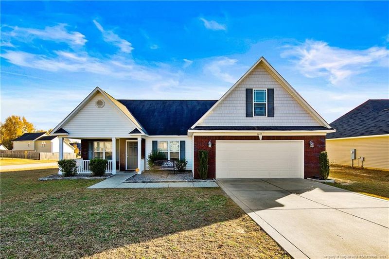 1405 Kershaw Loop, Fayetteville, NC 28314