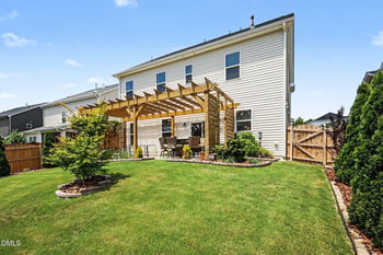 1405 Queen Trigger Dr, Fuquay Varina, NC 27526