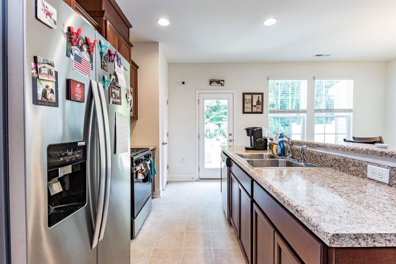 1405 Scholar Dr, Durham, NC 27703