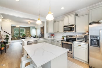 1405 Town Home Dr, Apex, NC 27502