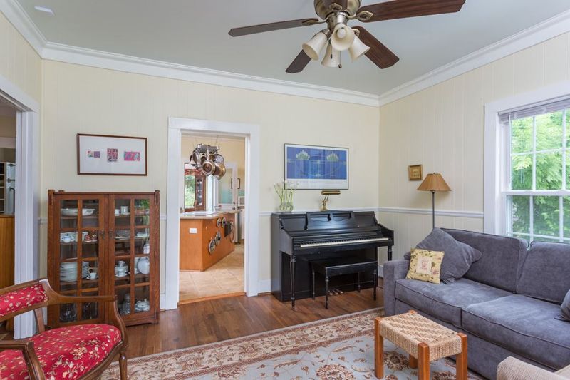 1405 Woodland Dr, Durham, NC 27701