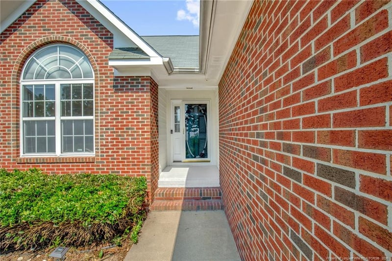1406 Averton Ct, Fayetteville, NC 28314