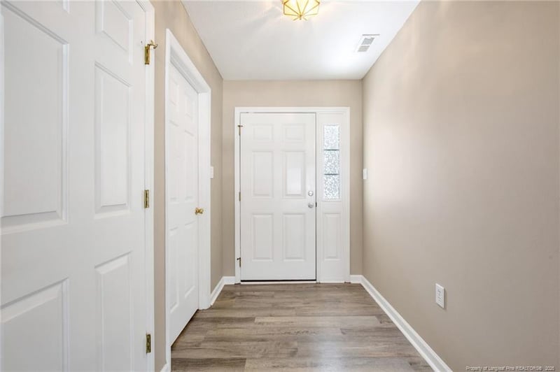 1406 Averton Ct, Fayetteville, NC 28314