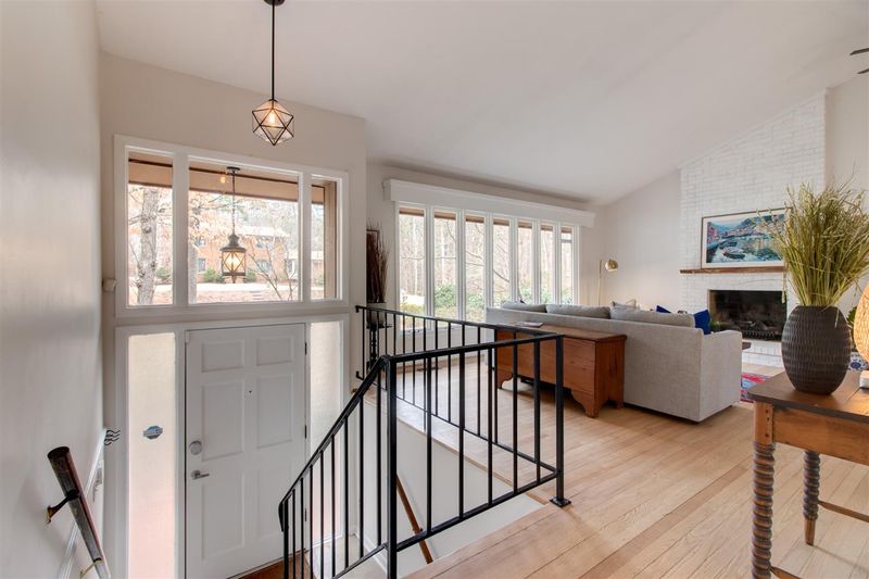 1406 Brigham Rd, Chapel Hill, NC 27517