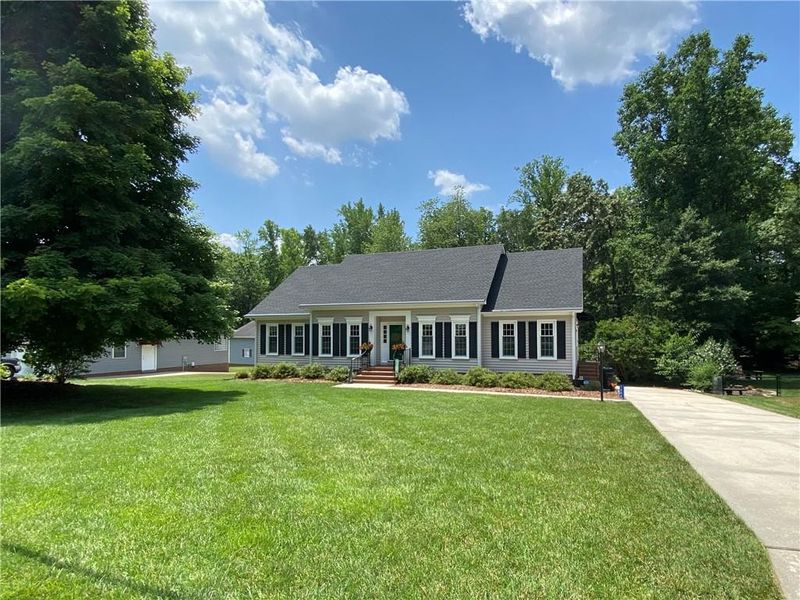 1406 Cherry Dr, Burlington, NC 27215