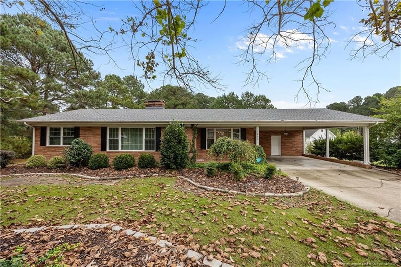 1406 Fairground Rd, Dunn, NC 28334