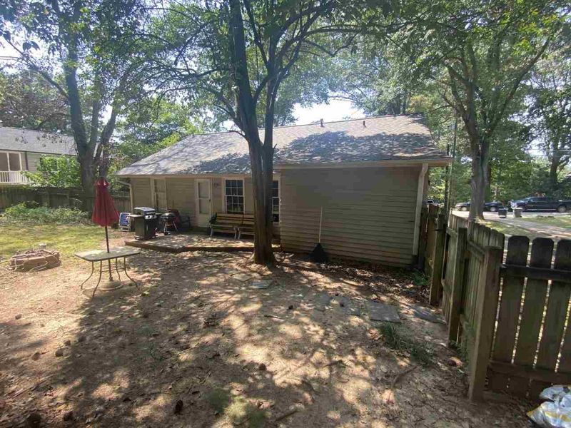 1406 Lyon St, Raleigh, NC 27608