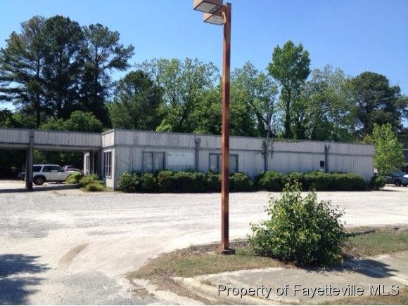 1406 S Main St, Lillington, NC 27546