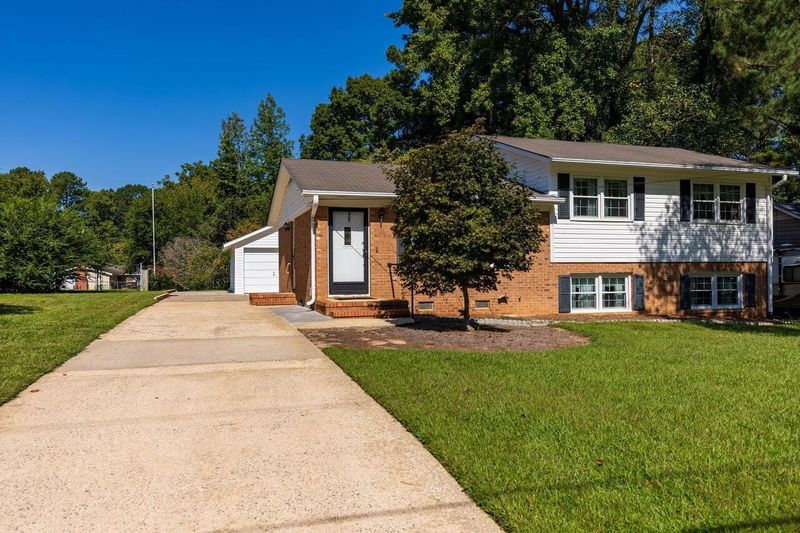 1406 Pineview Dr, Garner, NC 27529