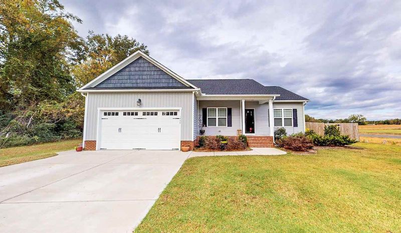 1406 River Run Rd, Selma, NC 27576