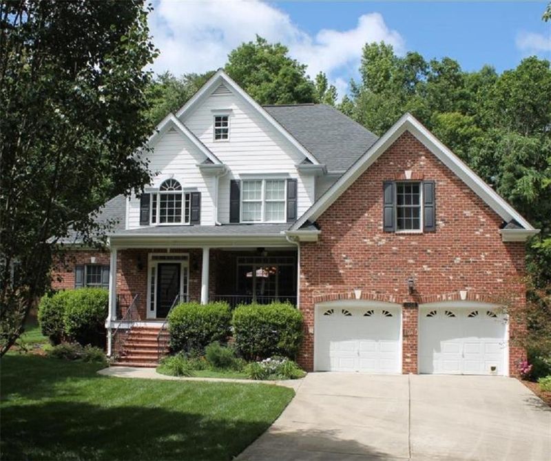 1406 Saint Andrews Dr, Mebane, NC 27302
