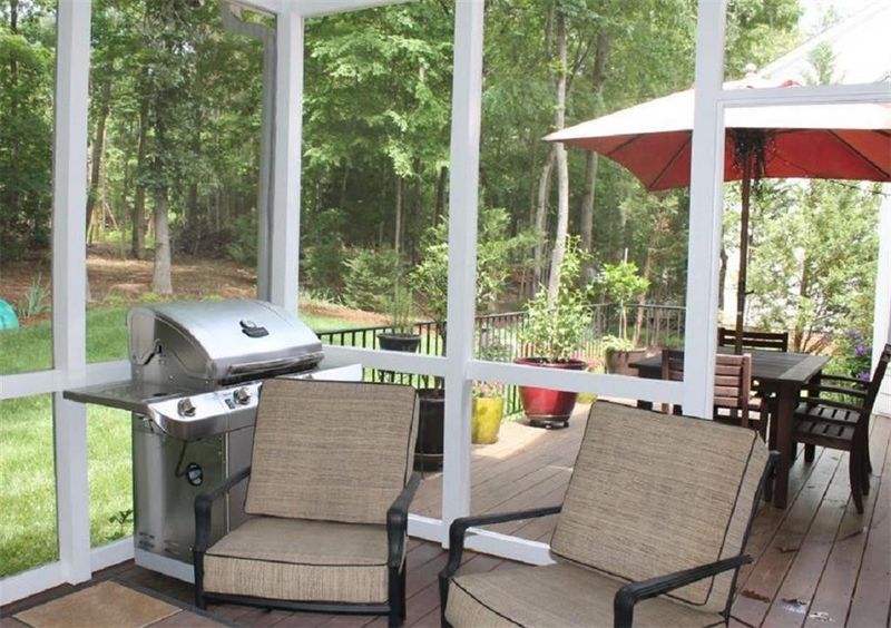 1406 Saint Andrews Dr, Mebane, NC 27302