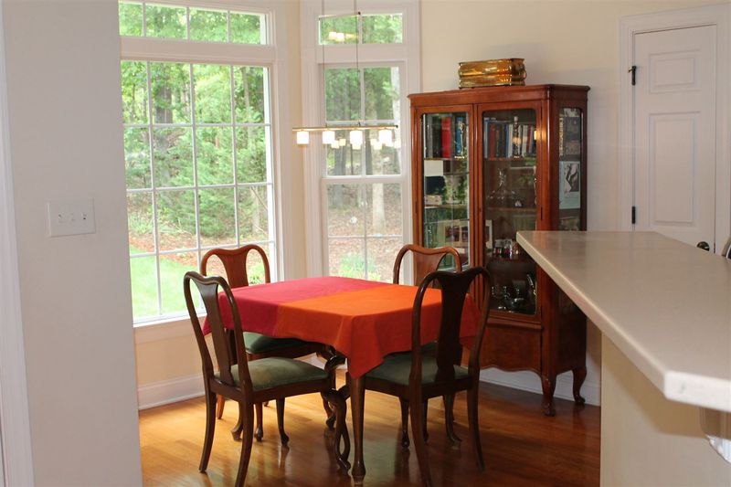 1406 St Andrews Dr, Mebane, NC 27302
