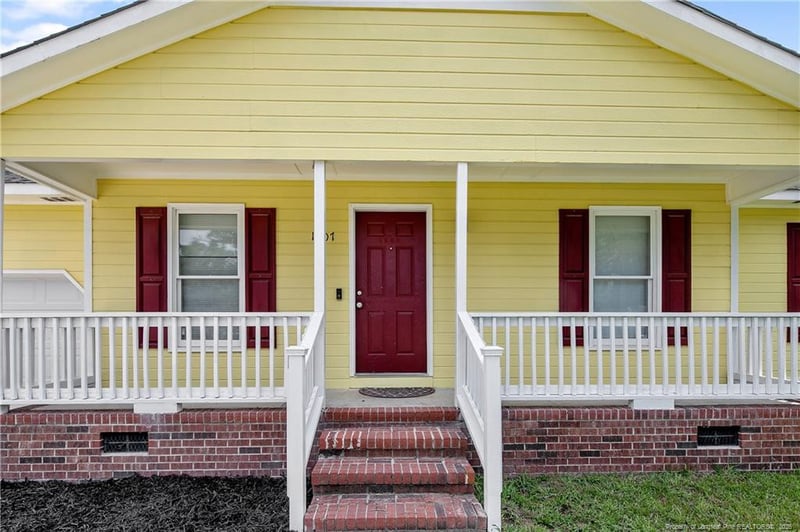 1407 Farwell Dr, Fayetteville, NC 28304