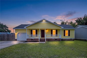 1407 Farwell Dr, Fayetteville, NC 28304