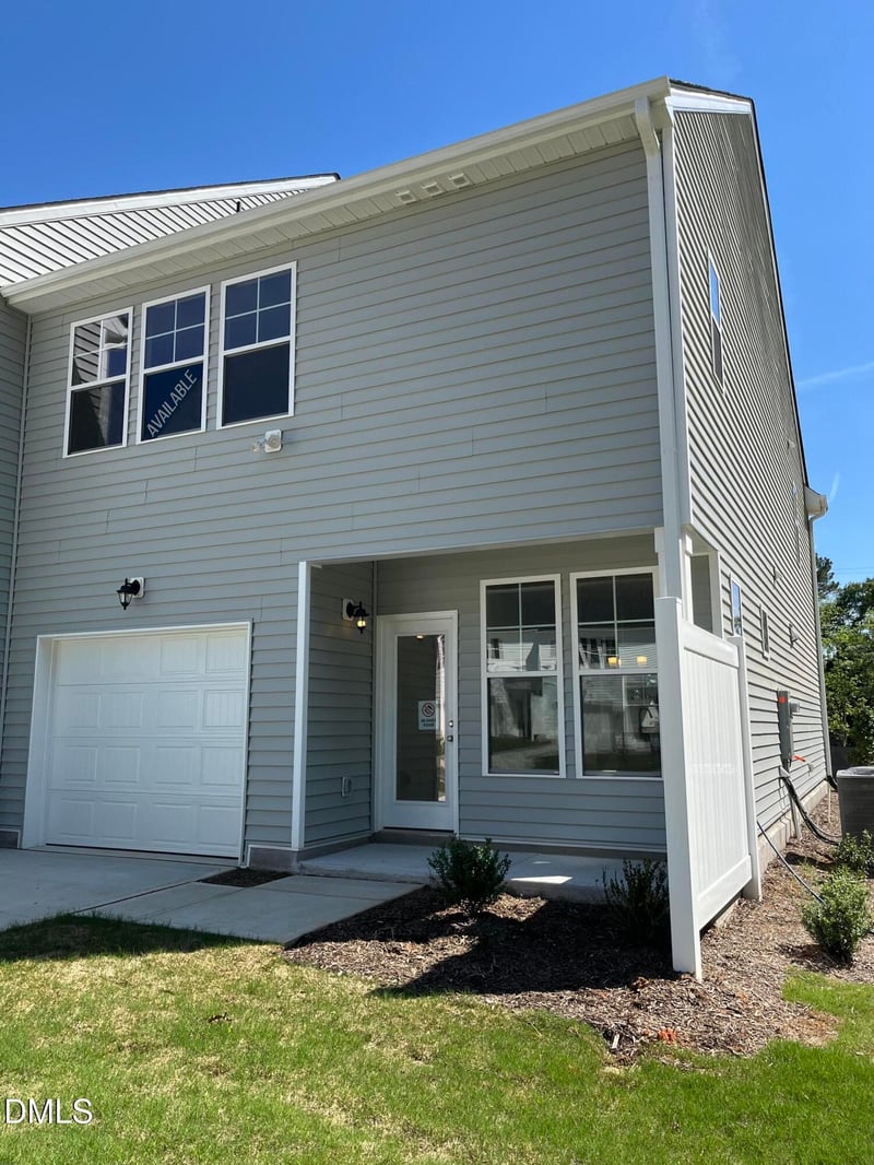 1407 Goldsboro Ave, Sanford, NC 27330