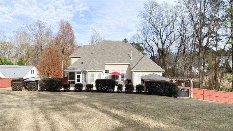 1407 Gw Ct, Raleigh, NC 27602