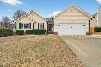 1408 Balfour Downs Cir, Fuquay Varina, NC 27526