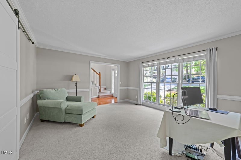 1408 Bridgeport Dr, Raleigh, NC 27615