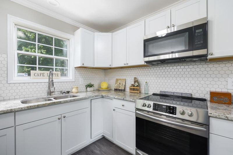 1408 Burchcrest Dr, Garner, NC 27529